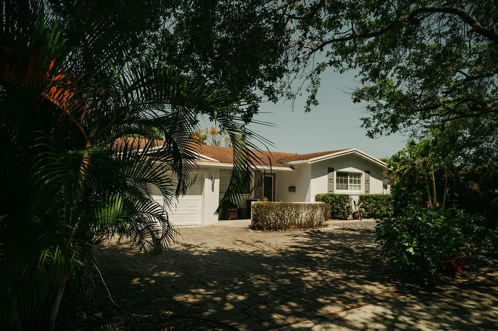 4815 Johnson Street Hollywood FL 33021