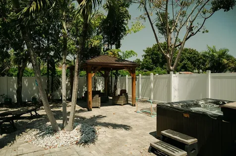 4815 Johnson Street Hollywood FL 33021