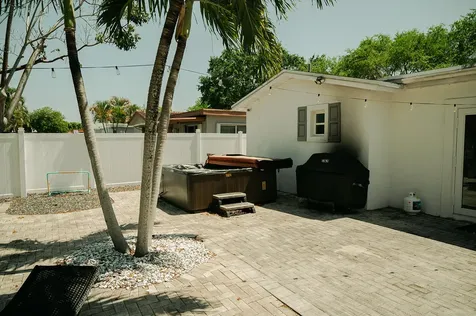 4815 Johnson Street Hollywood FL 33021