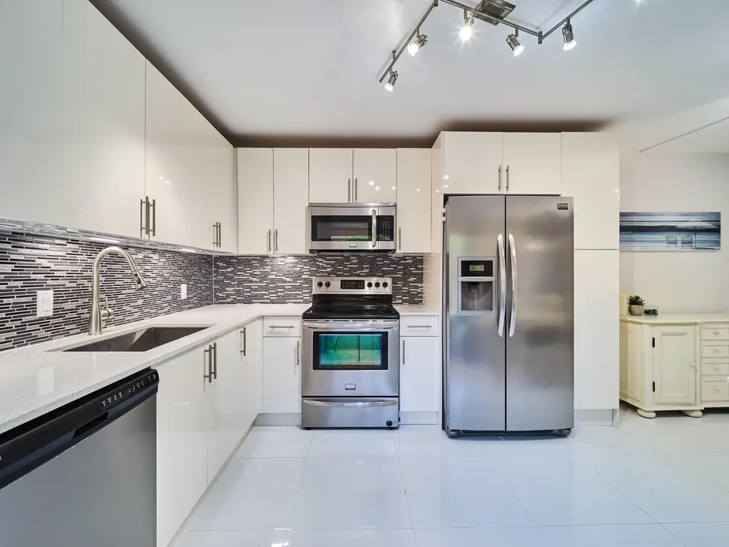 803 8th Lane Palm Beach Gardens FL 33418