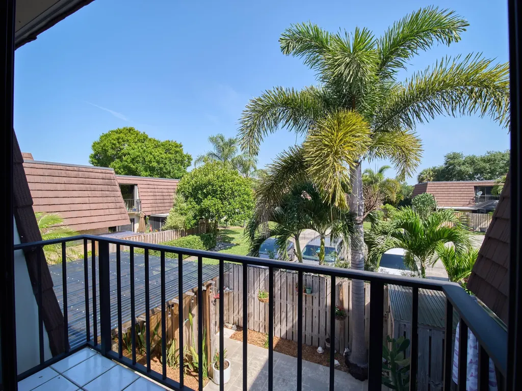 803 8th Lane Palm Beach Gardens FL 33418