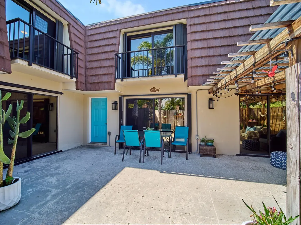 803 8th Lane Palm Beach Gardens FL 33418