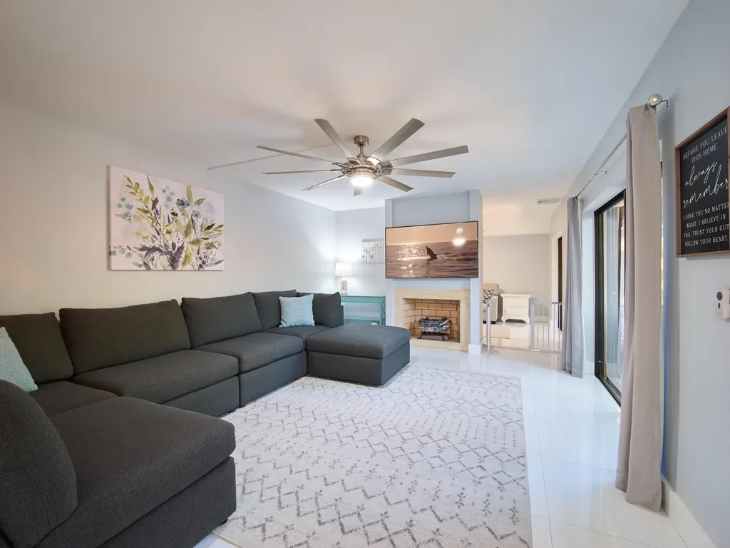 803 8th Lane Palm Beach Gardens FL 33418