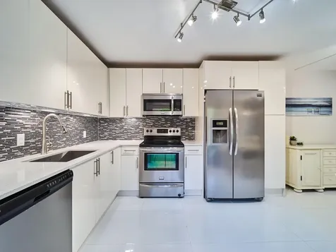 803 8th Lane Palm Beach Gardens FL 33418