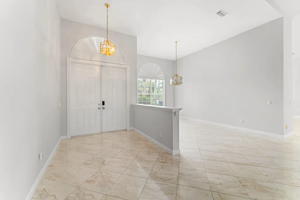 1402 SW Osprey Cove Port St Lucie FL 34986