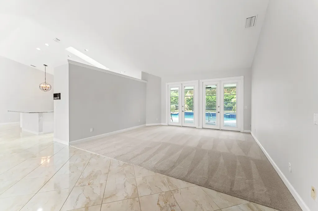 1402 SW Osprey Cove Port St Lucie FL 34986