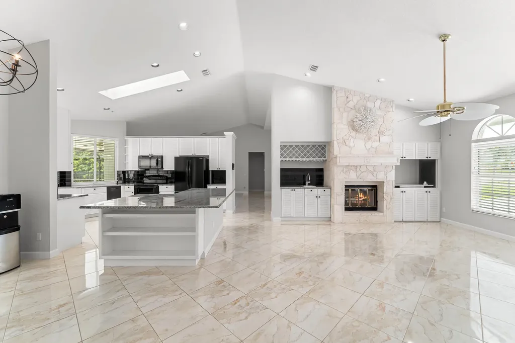 1402 SW Osprey Cove Port St Lucie FL 34986