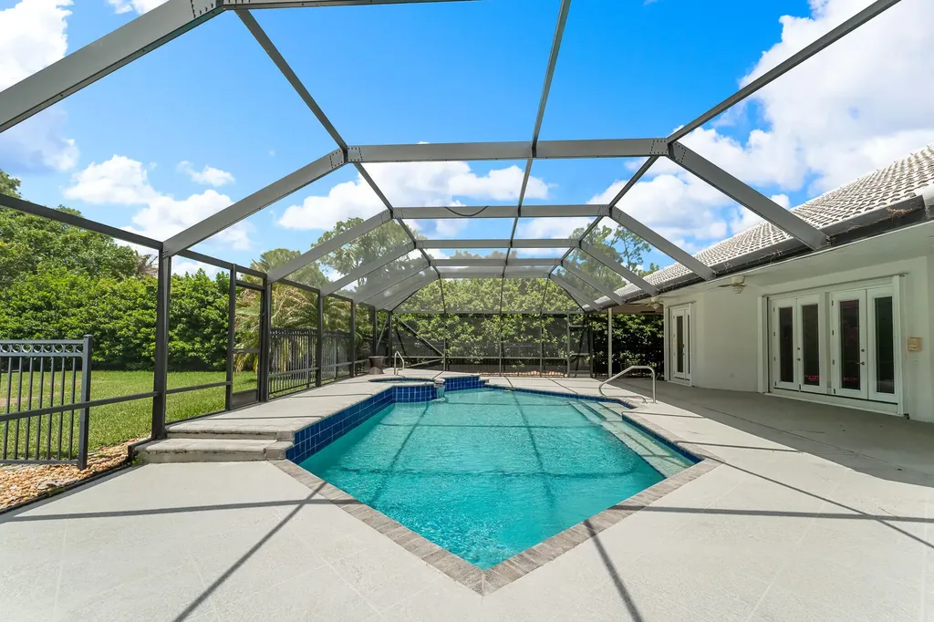 1402 SW Osprey Cove Port St Lucie FL 34986