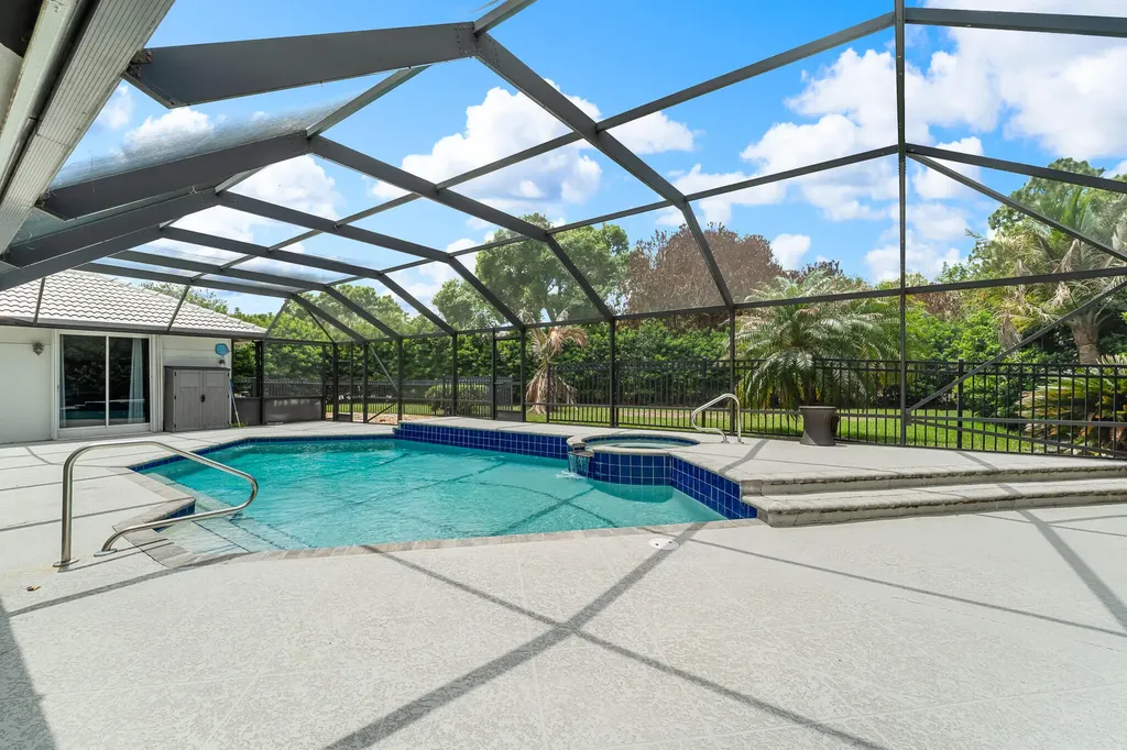 1402 SW Osprey Cove Port St Lucie FL 34986