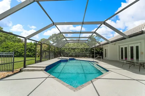 1402 SW Osprey Cove Port St Lucie FL 34986
