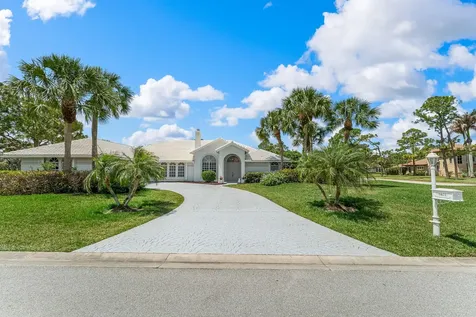 1402 SW Osprey Cove Port St Lucie FL 34986