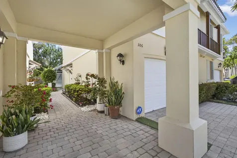 306 Salinas Drive Palm Beach Gardens FL 33410