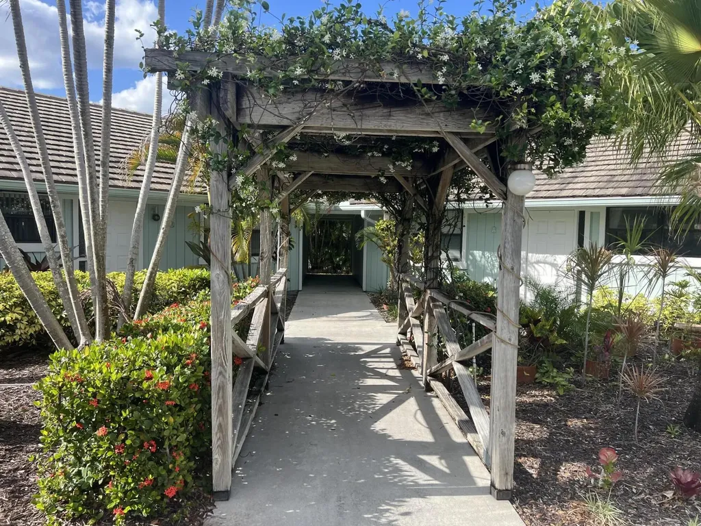 1127 E Seminole Avenue Jupiter FL 33477