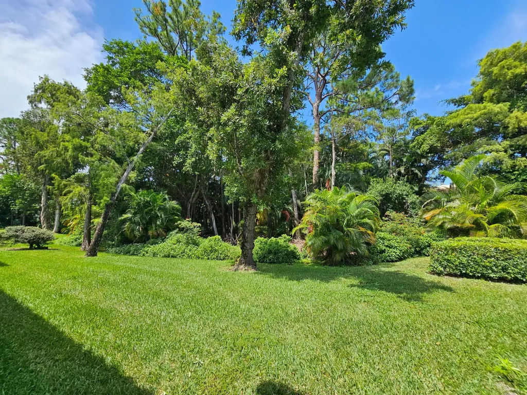 21864 Arriba Real Boca Raton FL 33433