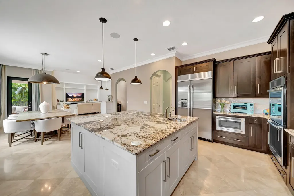 10302 Sweet Bay Manor Parkland FL 33076