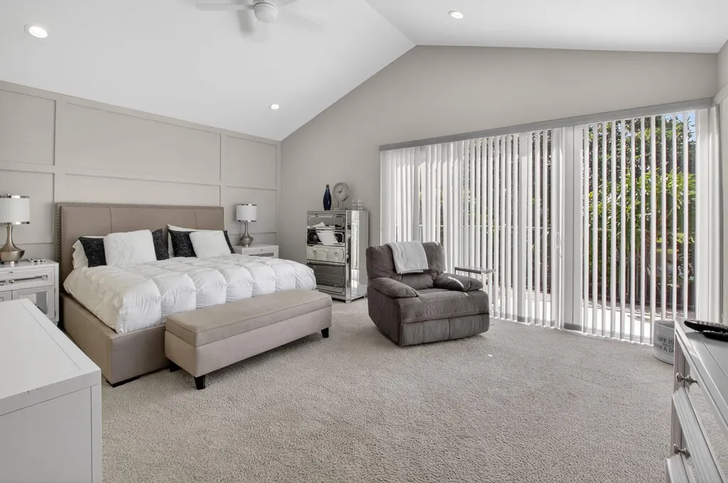 17320 Loch Lomond Way Boca Raton FL 33496