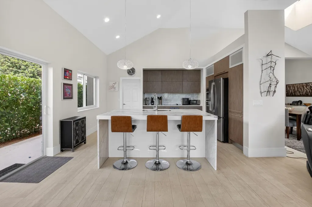 17320 Loch Lomond Way Boca Raton FL 33496