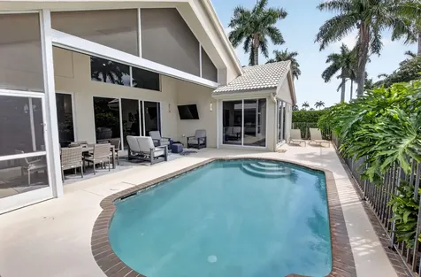 17320 Loch Lomond Way Boca Raton FL 33496