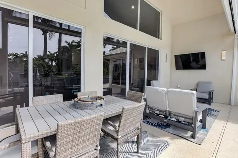 17320 Loch Lomond Way Boca Raton FL 33496