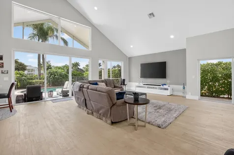 17320 Loch Lomond Way Boca Raton FL 33496