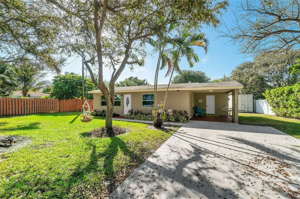 1634 NE 3rd Avenue Delray Beach FL 33444