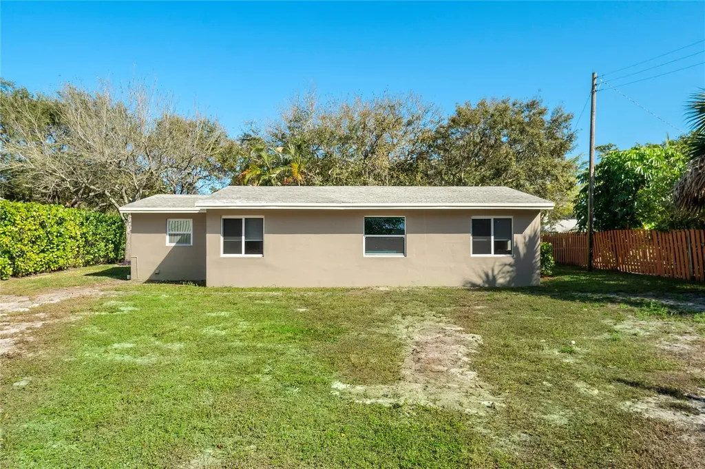 1634 NE 3rd Avenue Delray Beach FL 33444