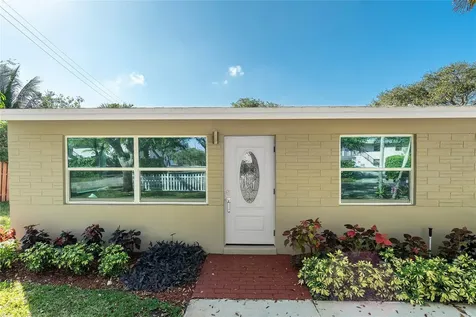 1634 NE 3rd Avenue Delray Beach FL 33444