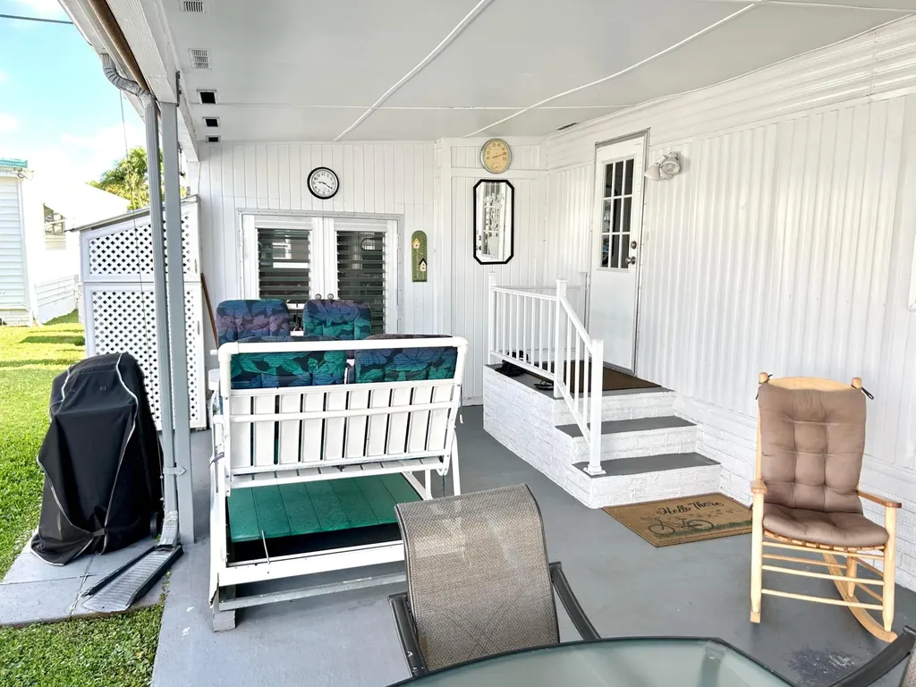 3233 State Street Hollywood FL 33021