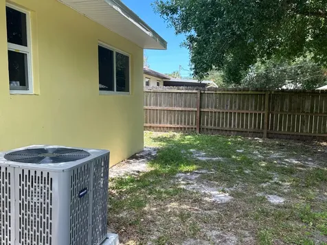 2745 Atlantic Boulevard Vero Beach FL 32960
