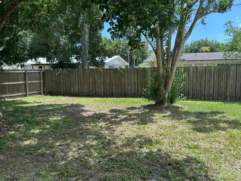 2745 Atlantic Boulevard Vero Beach FL 32960