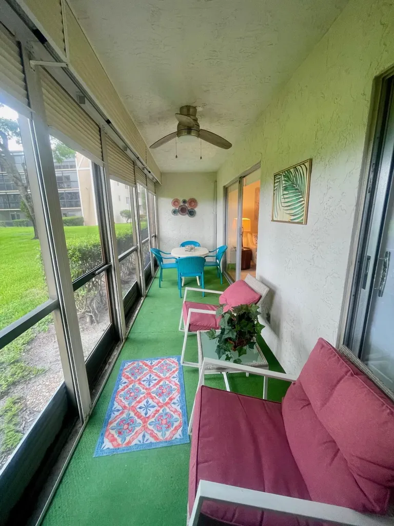 7286 Huntington Lane Delray Beach FL 33446