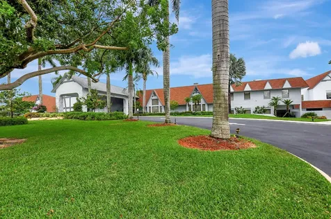 7286 Huntington Lane Delray Beach FL 33446