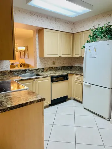 7286 Huntington Lane Delray Beach FL 33446