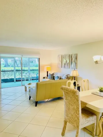 7286 Huntington Lane Delray Beach FL 33446