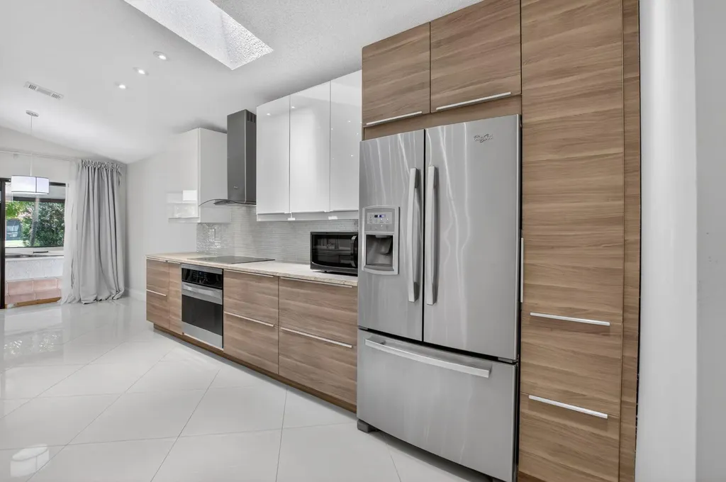 7 Kyle Way Boynton Beach FL 33426