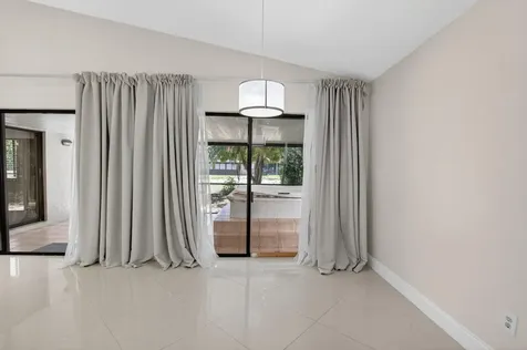 7 Kyle Way Boynton Beach FL 33426