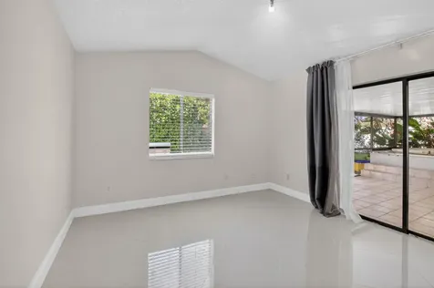 7 Kyle Way Boynton Beach FL 33426