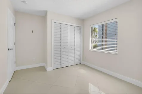 7 Kyle Way Boynton Beach FL 33426