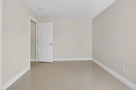 7 Kyle Way Boynton Beach FL 33426
