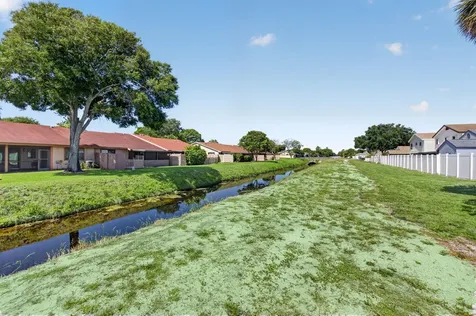 7 Kyle Way Boynton Beach FL 33426