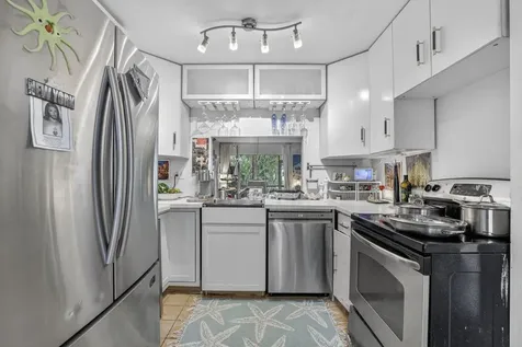 153 W Hemingway Circle W Margate FL 33063