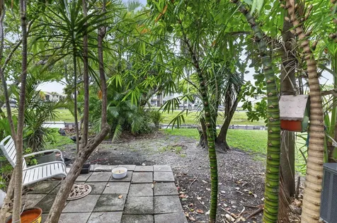 153 W Hemingway Circle W Margate FL 33063