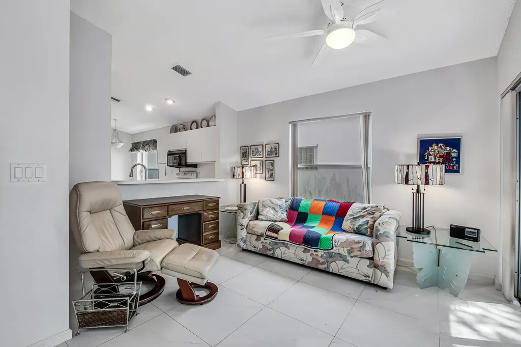 9822 Harbour Lake Circle Boynton Beach FL 33437