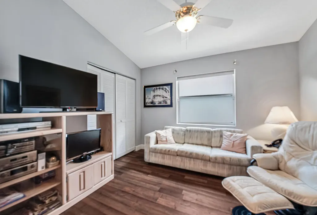 9822 Harbour Lake Circle Boynton Beach FL 33437