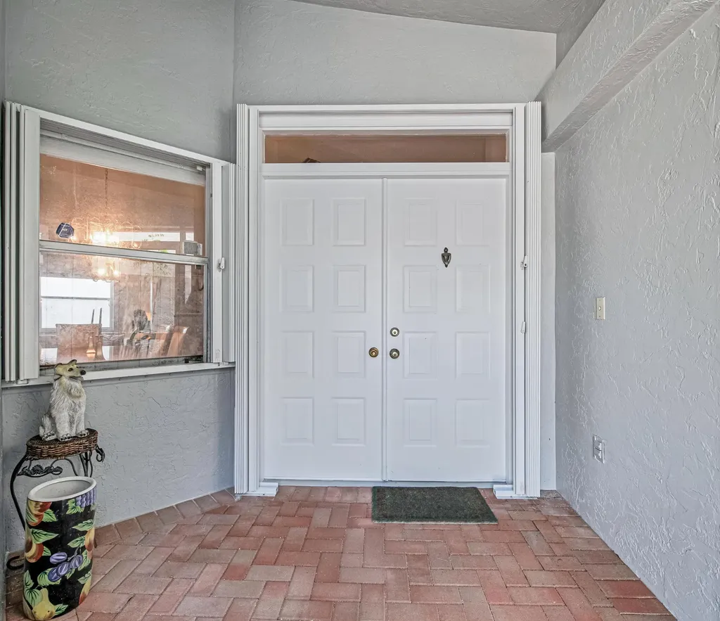 9822 Harbour Lake Circle Boynton Beach FL 33437