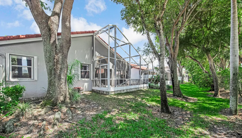 9822 Harbour Lake Circle Boynton Beach FL 33437
