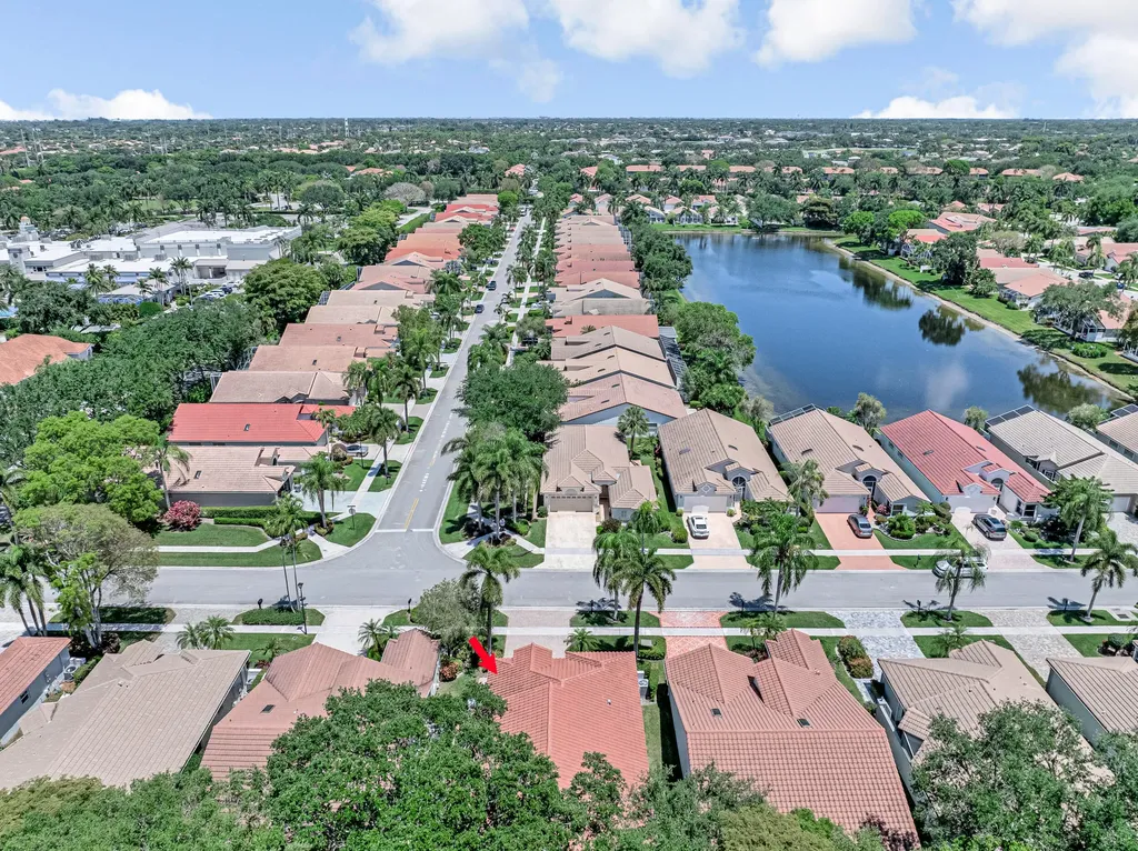 9822 Harbour Lake Circle Boynton Beach FL 33437