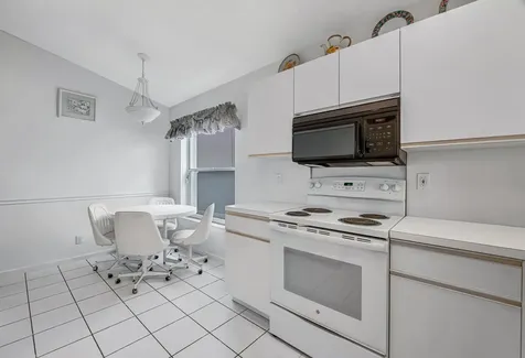 9822 Harbour Lake Circle Boynton Beach FL 33437