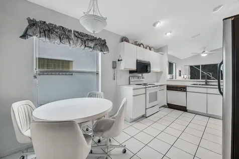 9822 Harbour Lake Circle Boynton Beach FL 33437