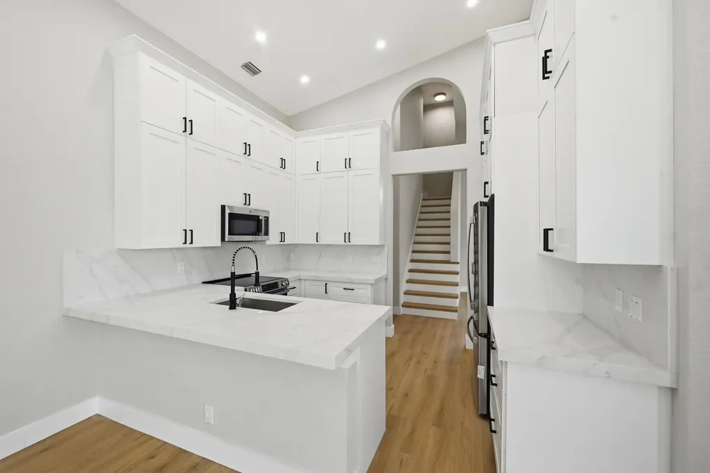 285 NW 45th Terrace Deerfield Beach FL 33442